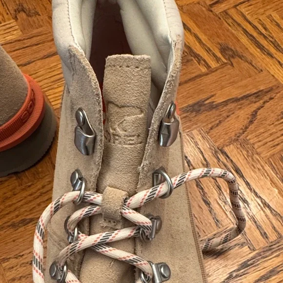 Sorel Beige and Orange Suede Boots - Picture 3 of 6